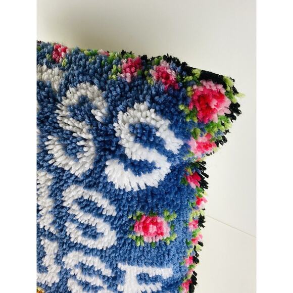 Handmade Vintage Latch Hook Completed Kit Pillow Bless This House 24 x 18.5" - Picture 5 of 8